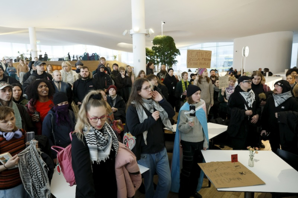 
					
				Police clear Helsinki library after far-right gathering sparks protest
			